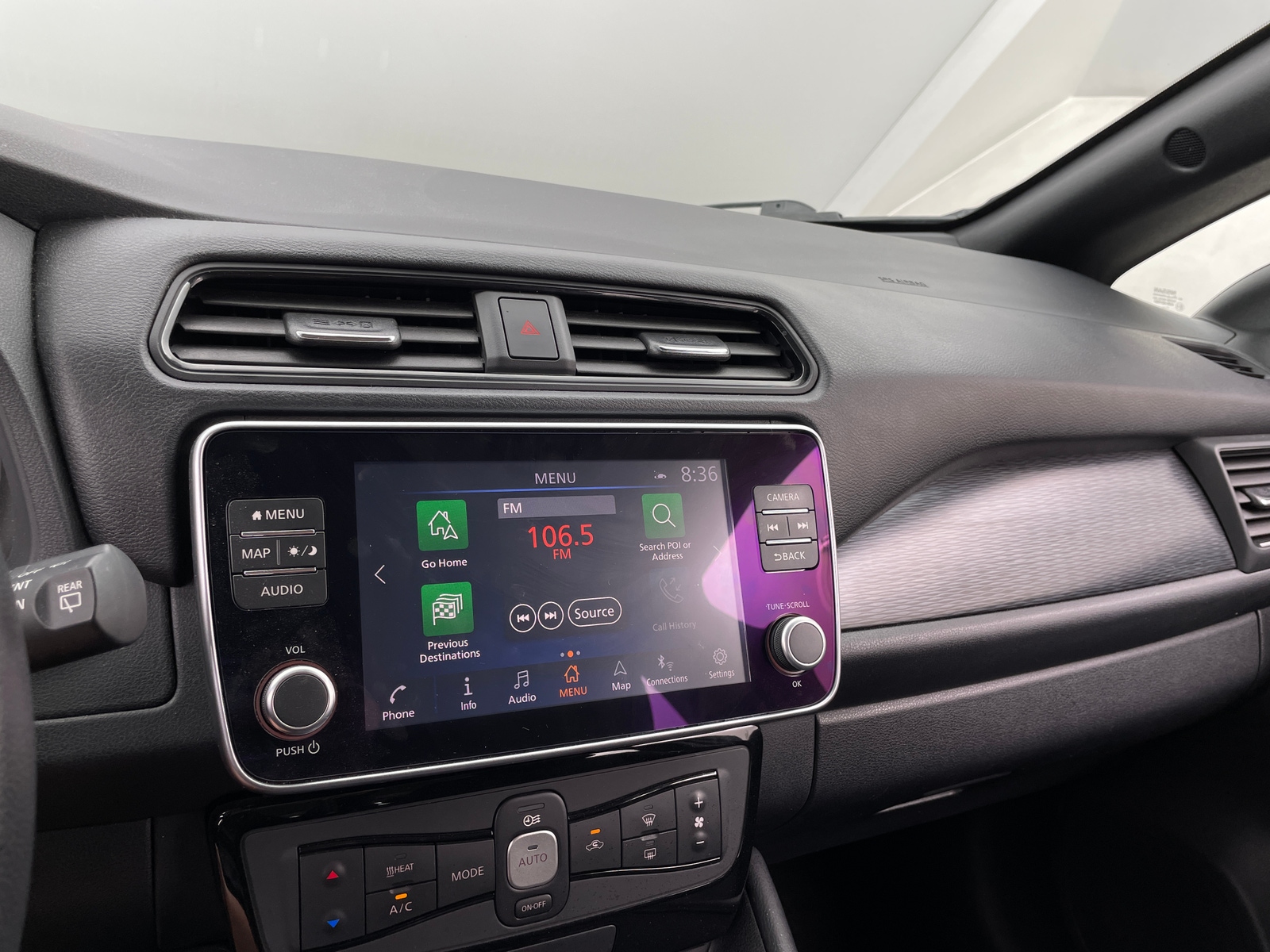 Thumbnail: 2021 Nissan Leaf - 4