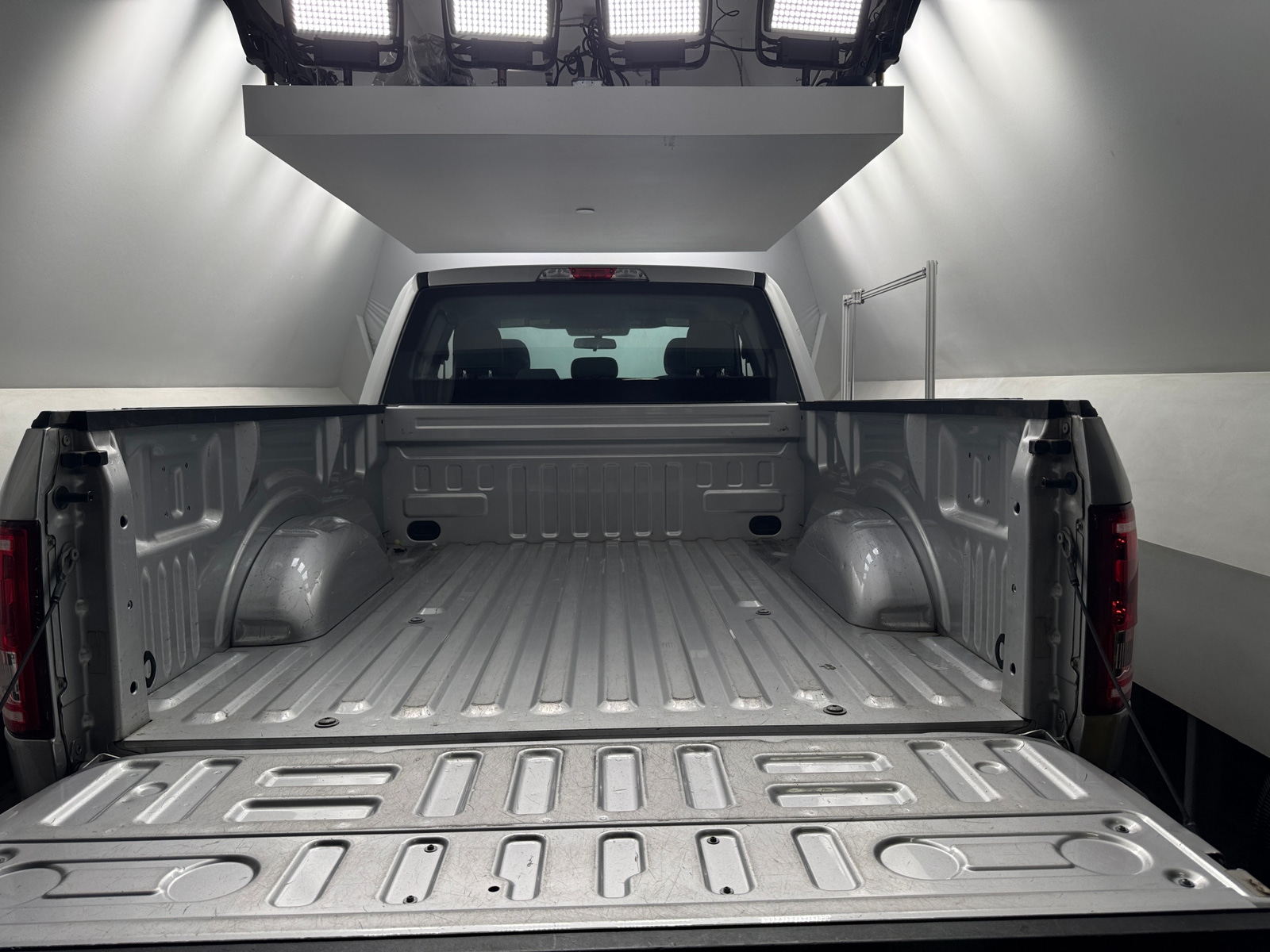 Thumbnail: 2017 Ford Econoline - 7