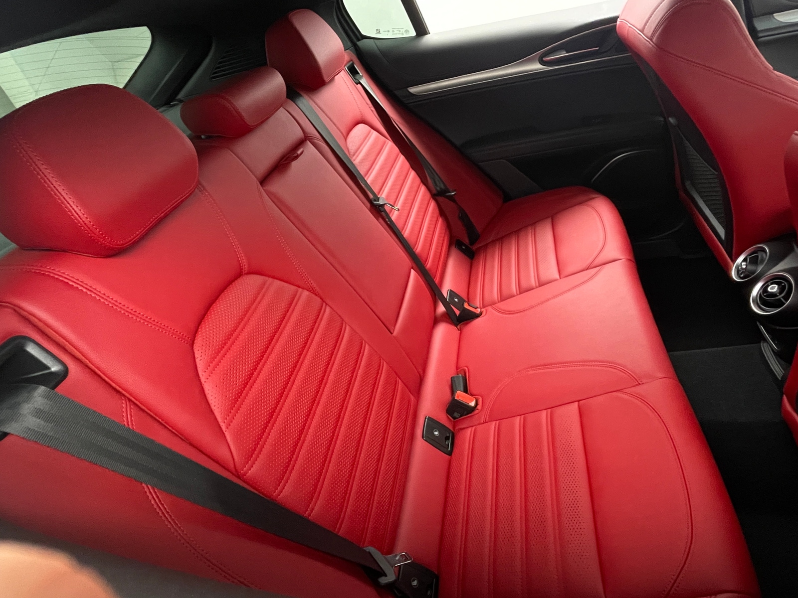 Thumbnail: 2023 Alfa Romeo Stelvio - 5