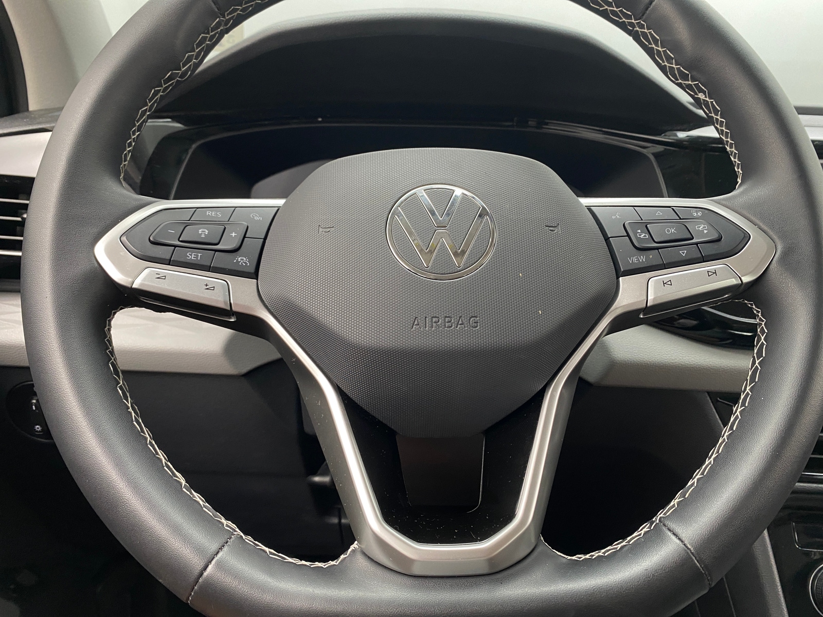 Thumbnail: 2024 Volkswagen Taos - 5