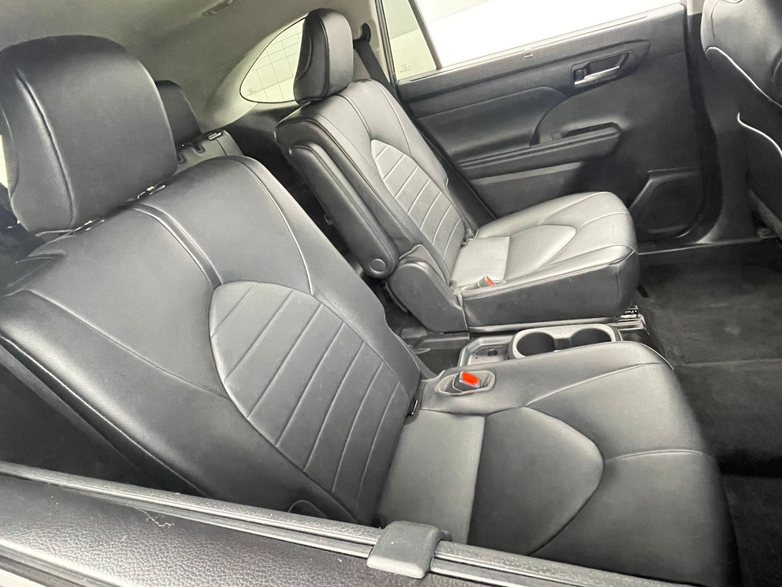 Thumbnail: 2021 Toyota Highlander - 5