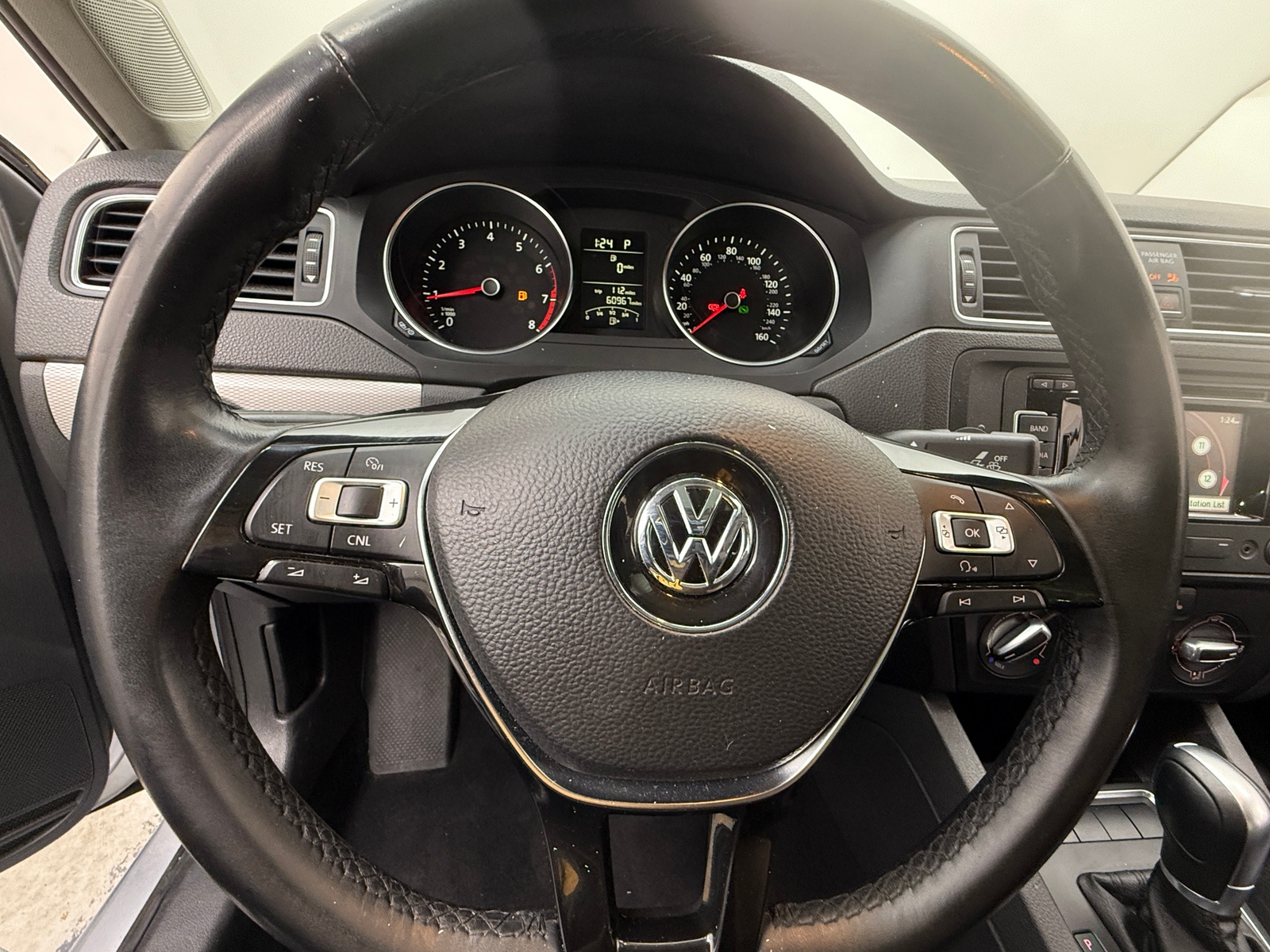 Thumbnail: 2015 Volkswagen Jetta - 5