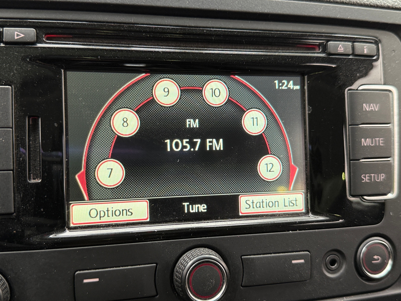 Thumbnail: 2015 Volkswagen Jetta - 4