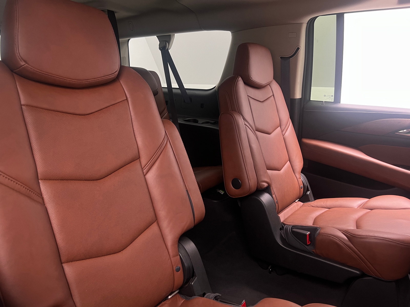 Thumbnail: 2016 Cadillac Escalade - 5