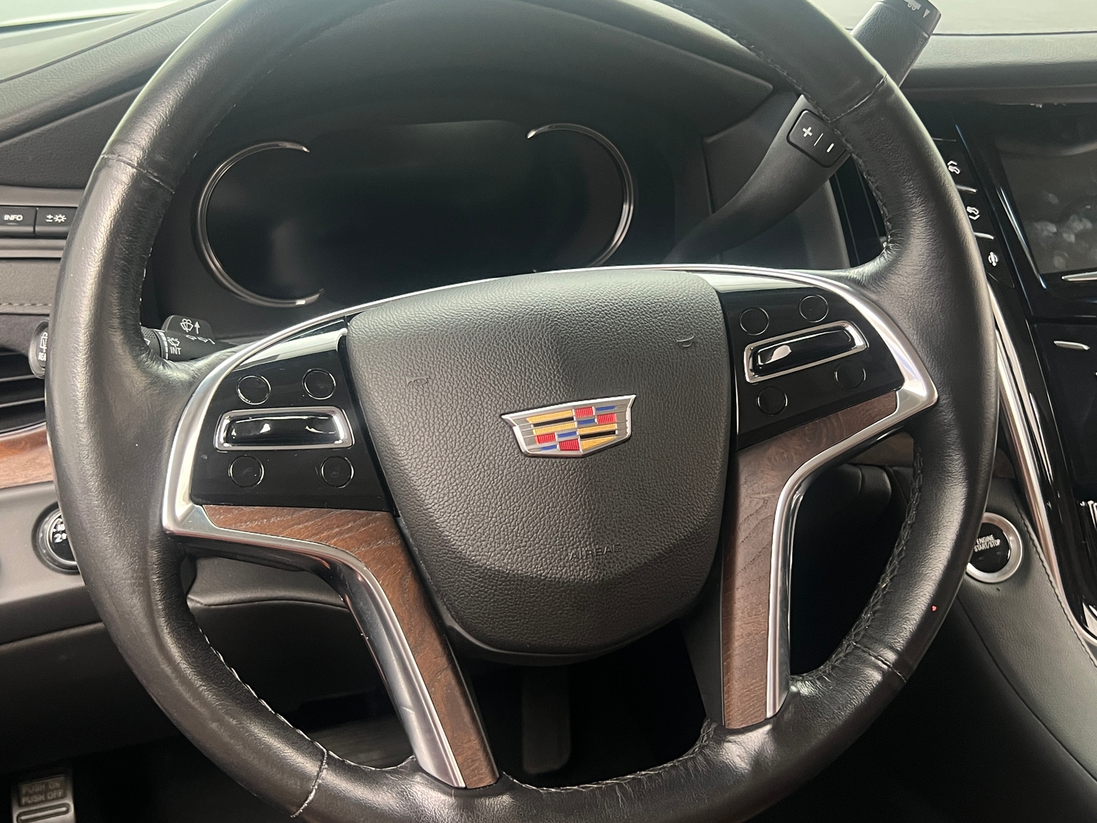 Thumbnail: 2016 Cadillac Escalade - 4