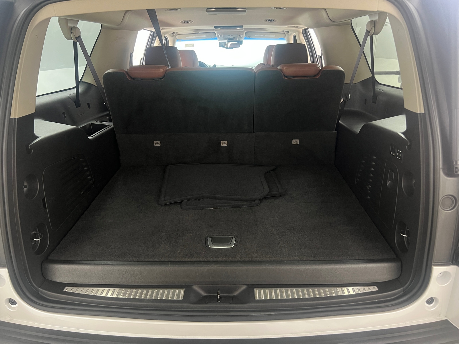 Thumbnail: 2016 Cadillac Escalade - 6