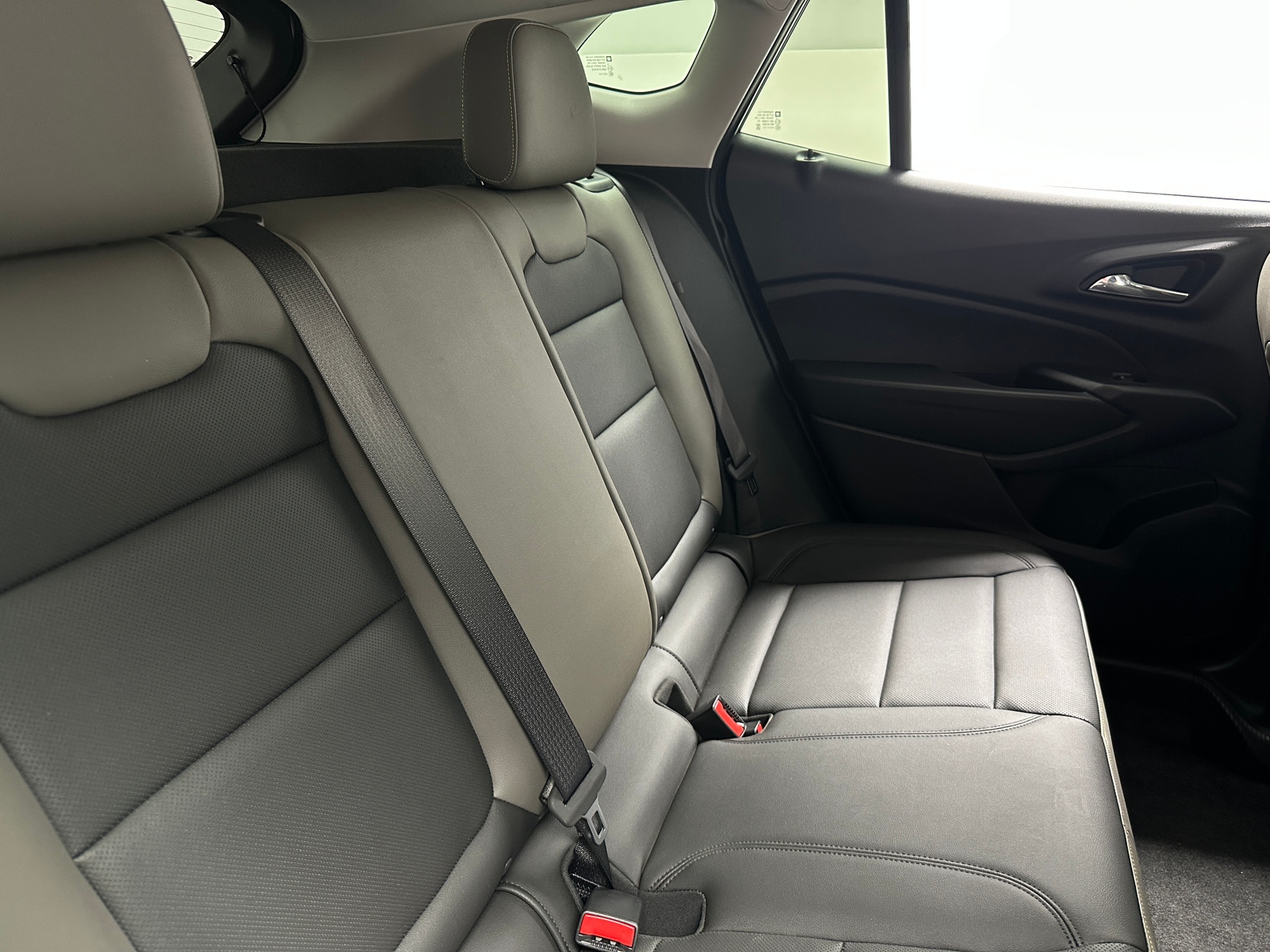 Thumbnail: 2025 Chevrolet Trax - 5