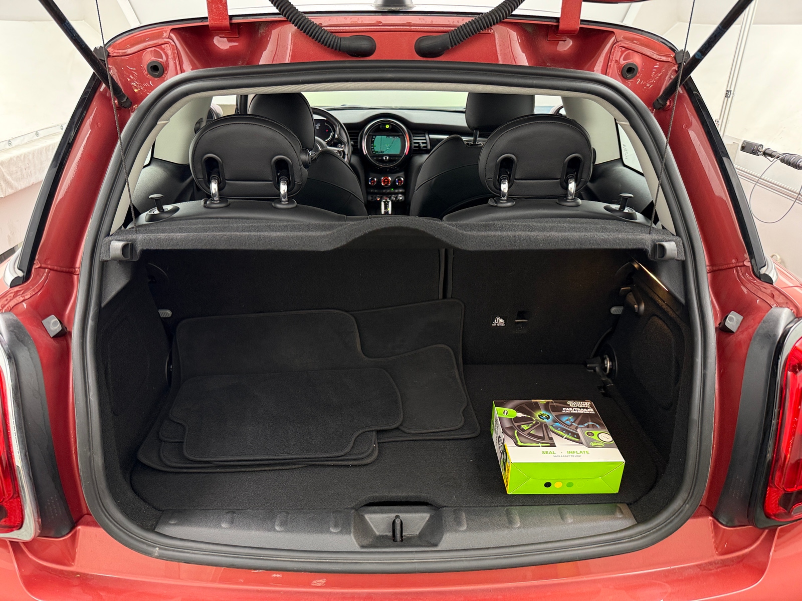 Thumbnail: 2021 MINI Cooper Hardtop - 6
