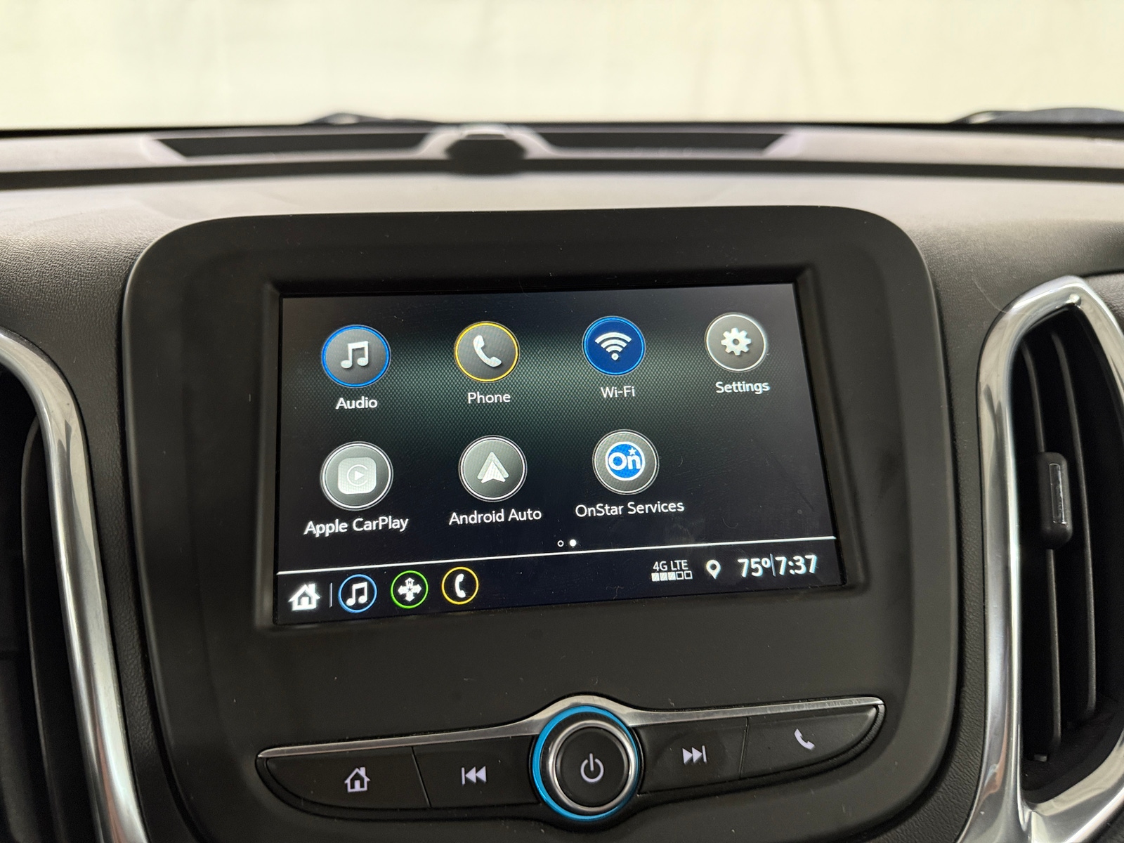 Thumbnail: 2019 Chevrolet Equinox - 4