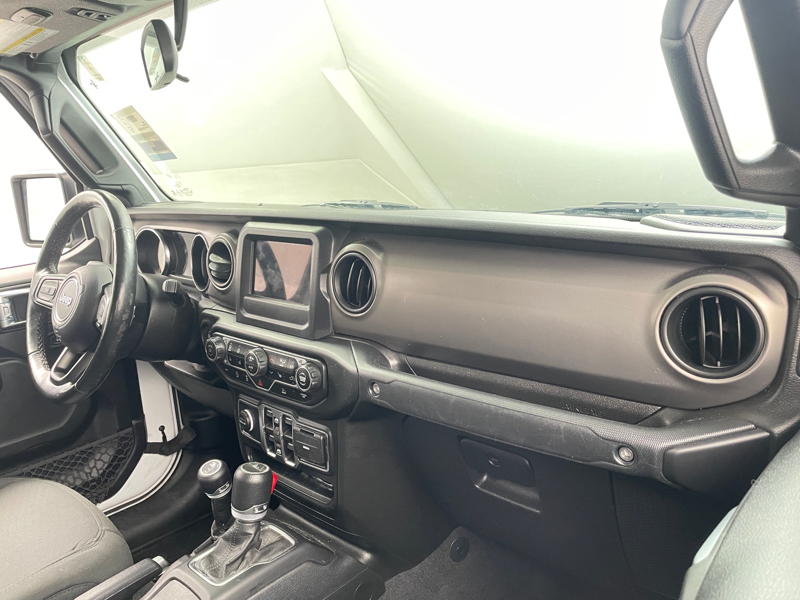 Thumbnail: 2021 Jeep Gladiator - 3