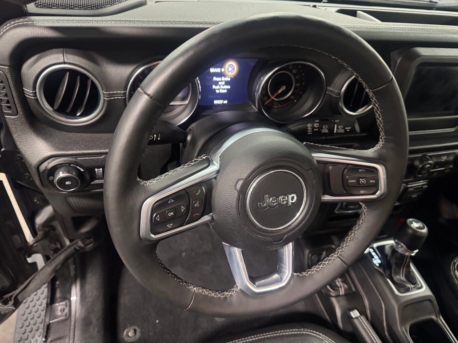 Thumbnail: 2019 Jeep Wrangler - 4