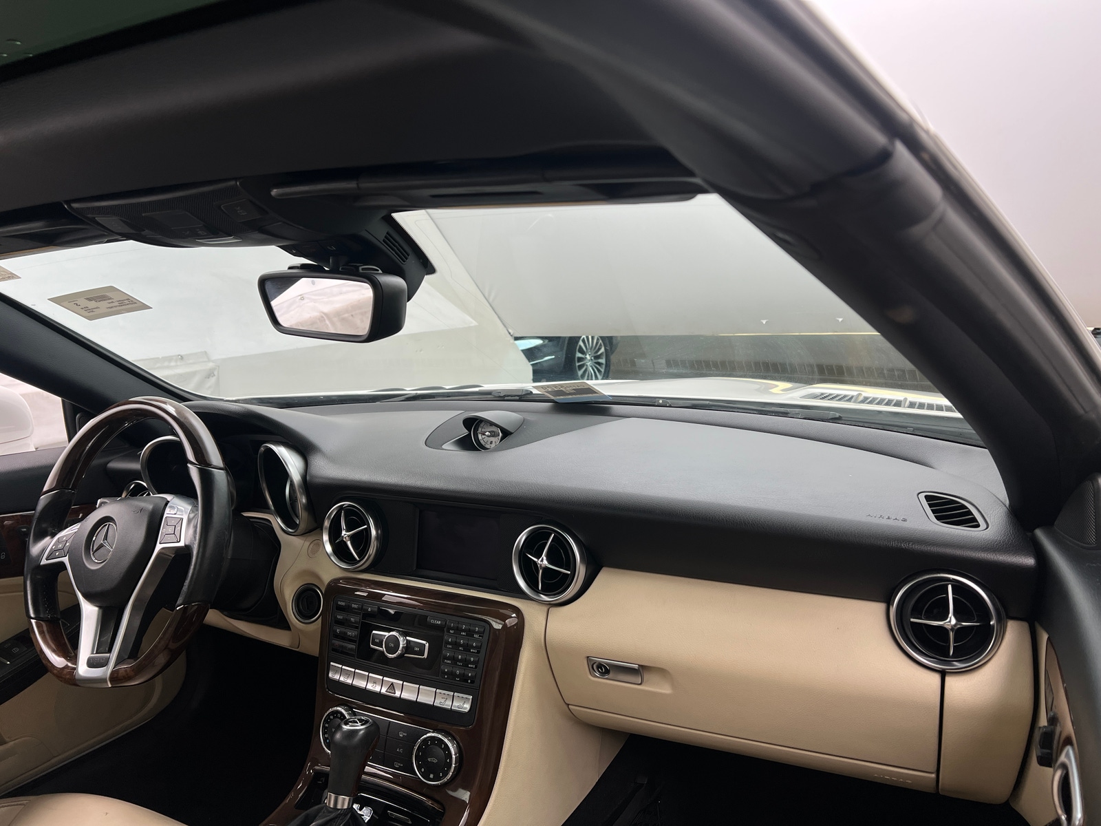 Thumbnail: 2014 Mercedes-Benz SLK - 2