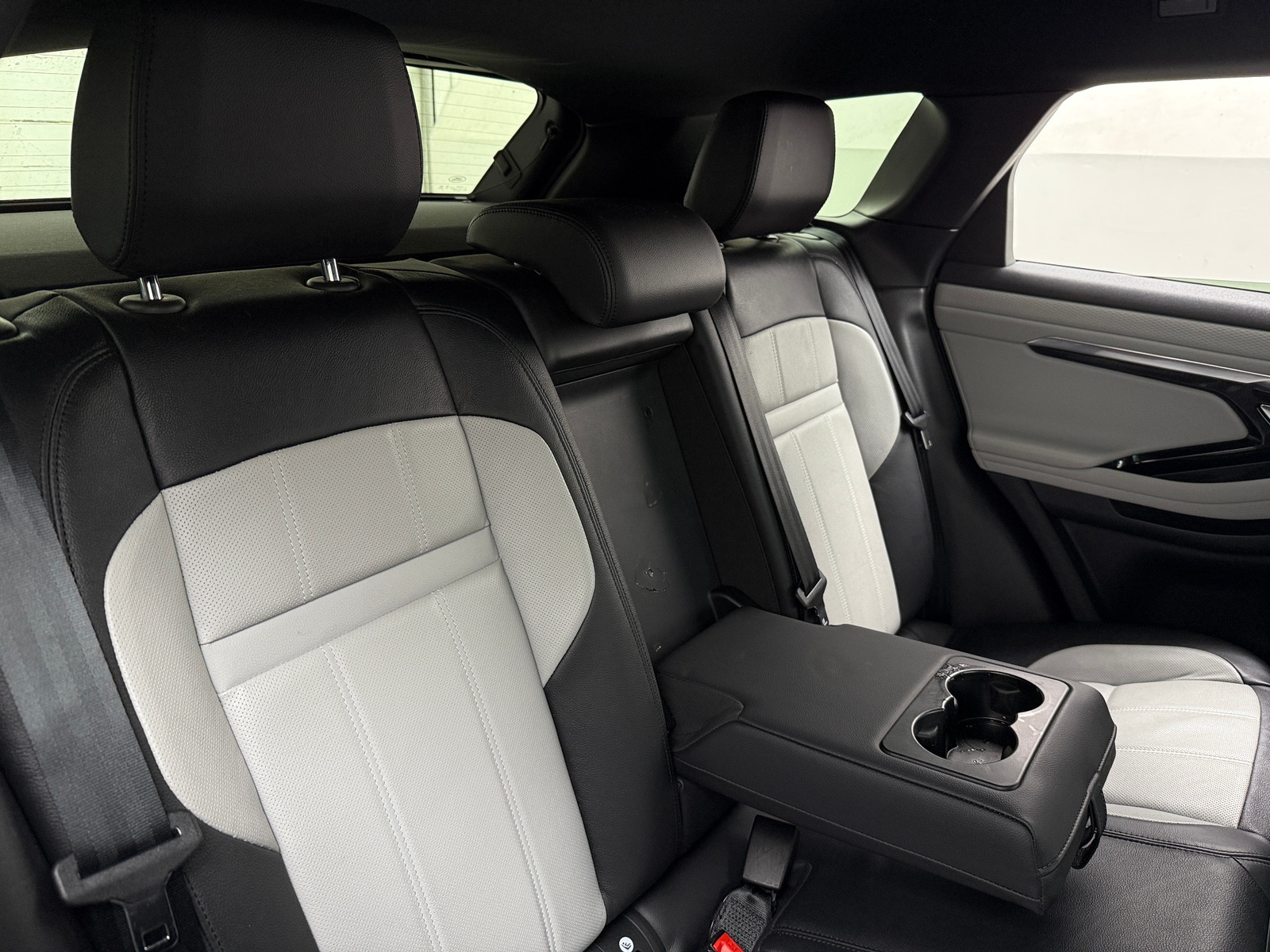 Thumbnail: 2022 Land Rover Range Rover Evoque - 5