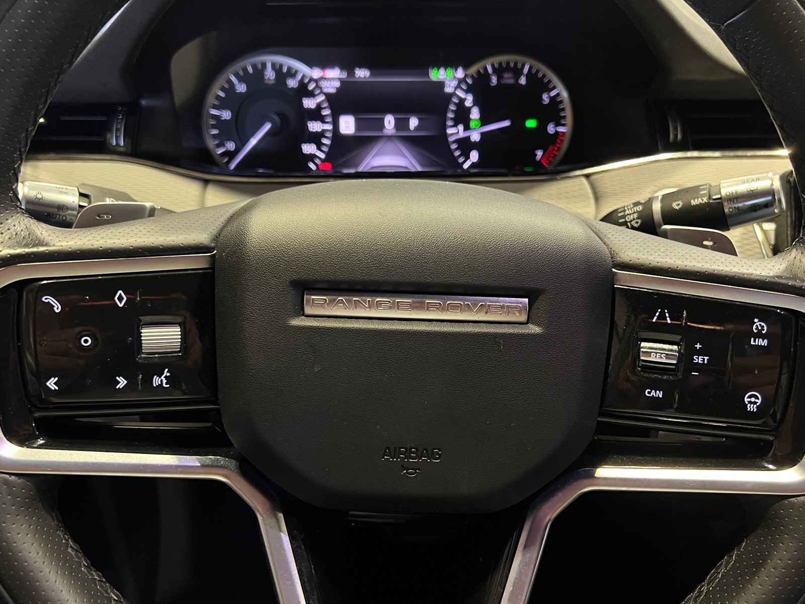 Thumbnail: 2022 Land Rover Range Rover Evoque - 4