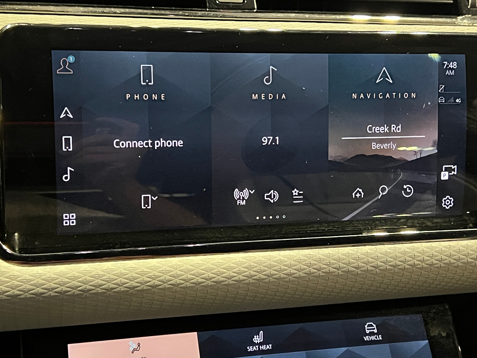 Thumbnail: 2022 Land Rover Range Rover Evoque - 3