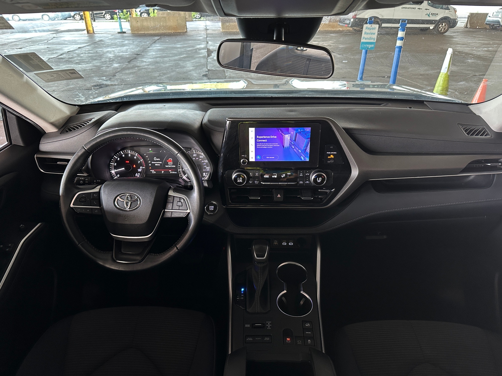 Thumbnail: 2023 Toyota Highlander - 3