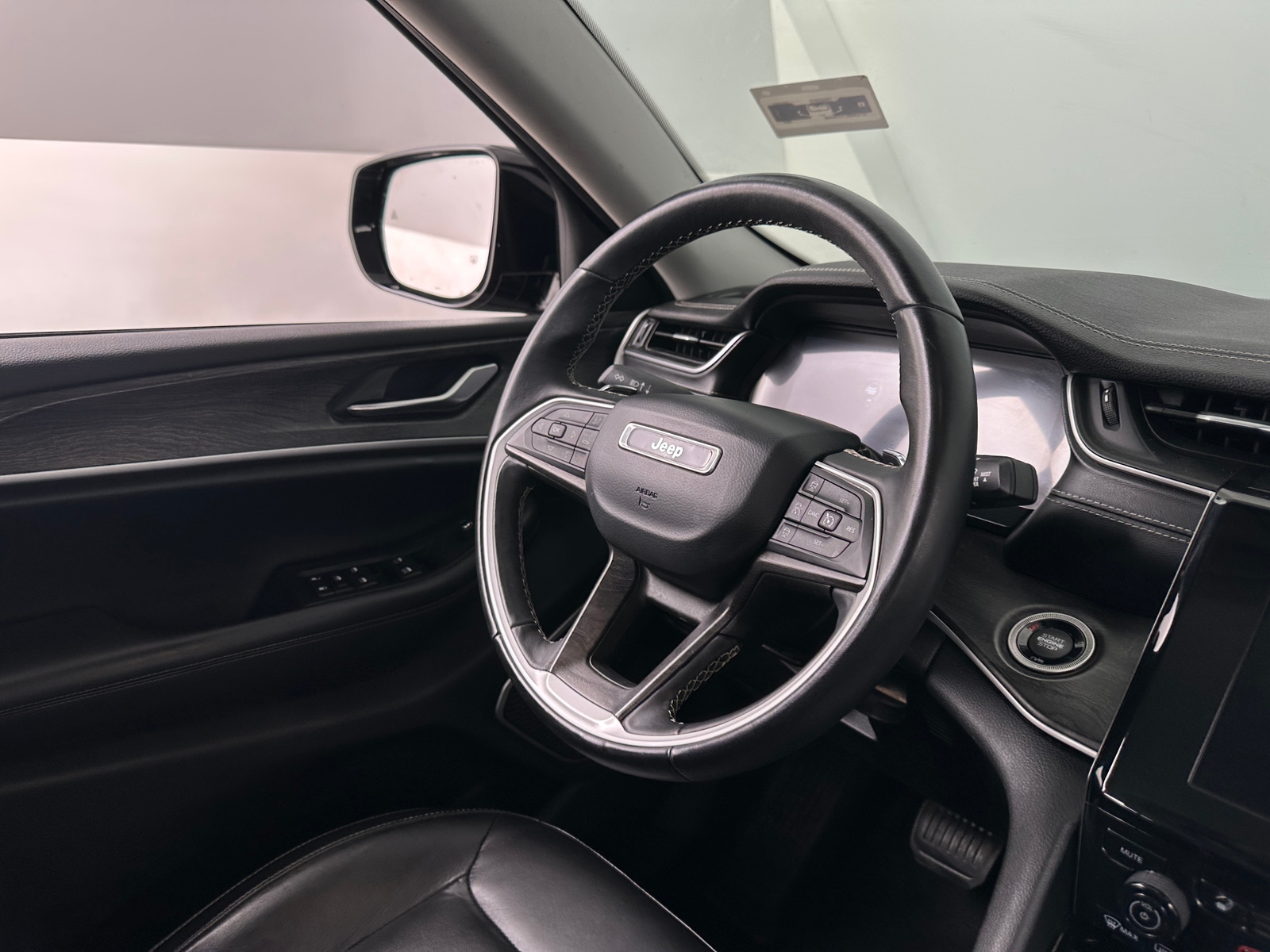 Thumbnail: 2021 Jeep Grand Cherokee L - 4