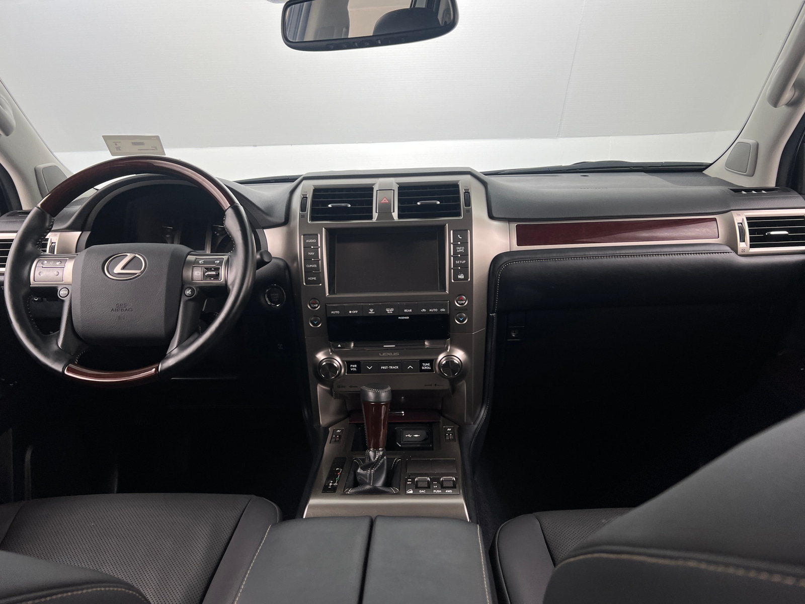 Thumbnail: 2019 Lexus GX - 2