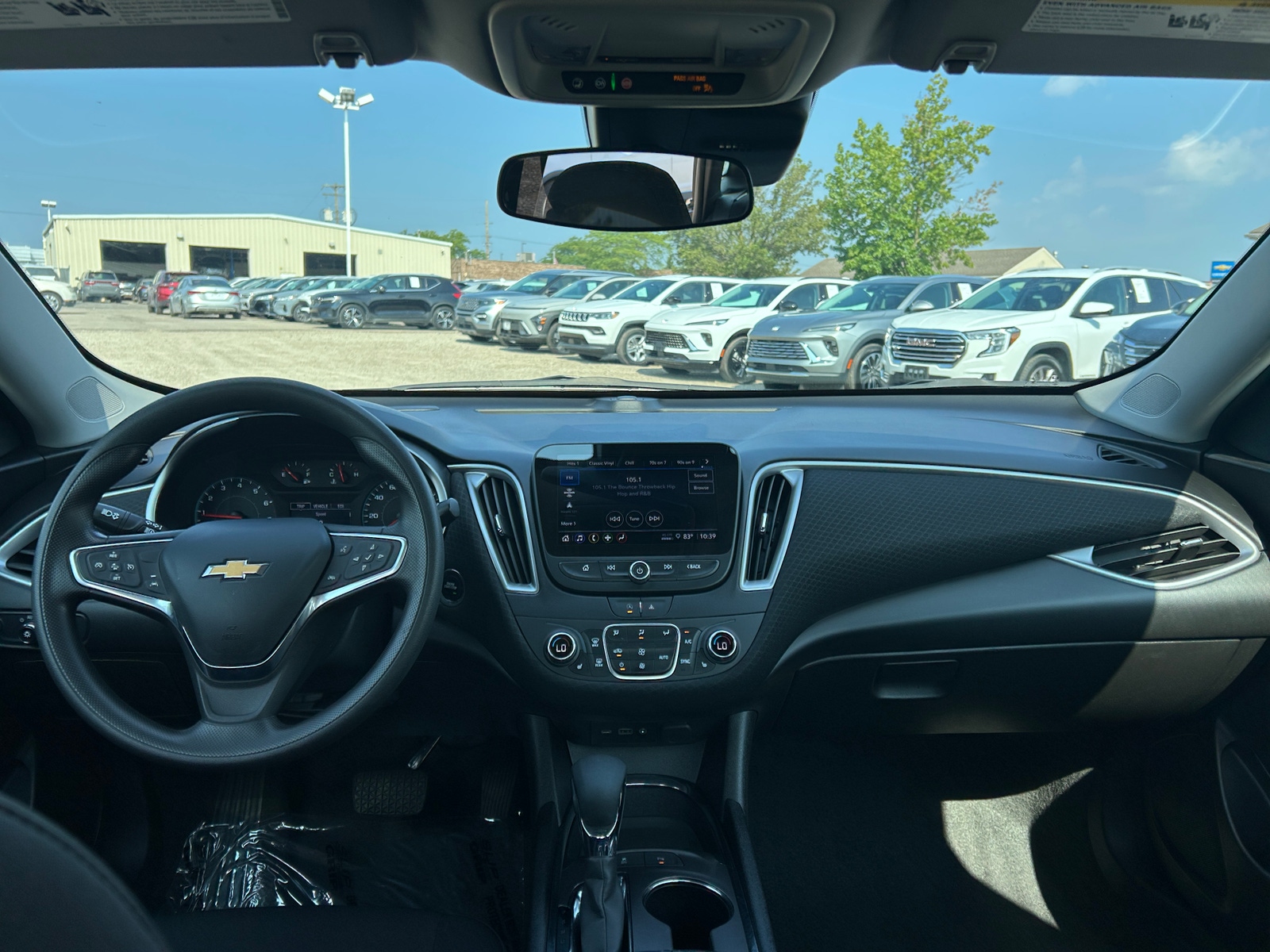 Thumbnail: 2024 Chevrolet Malibu - 3
