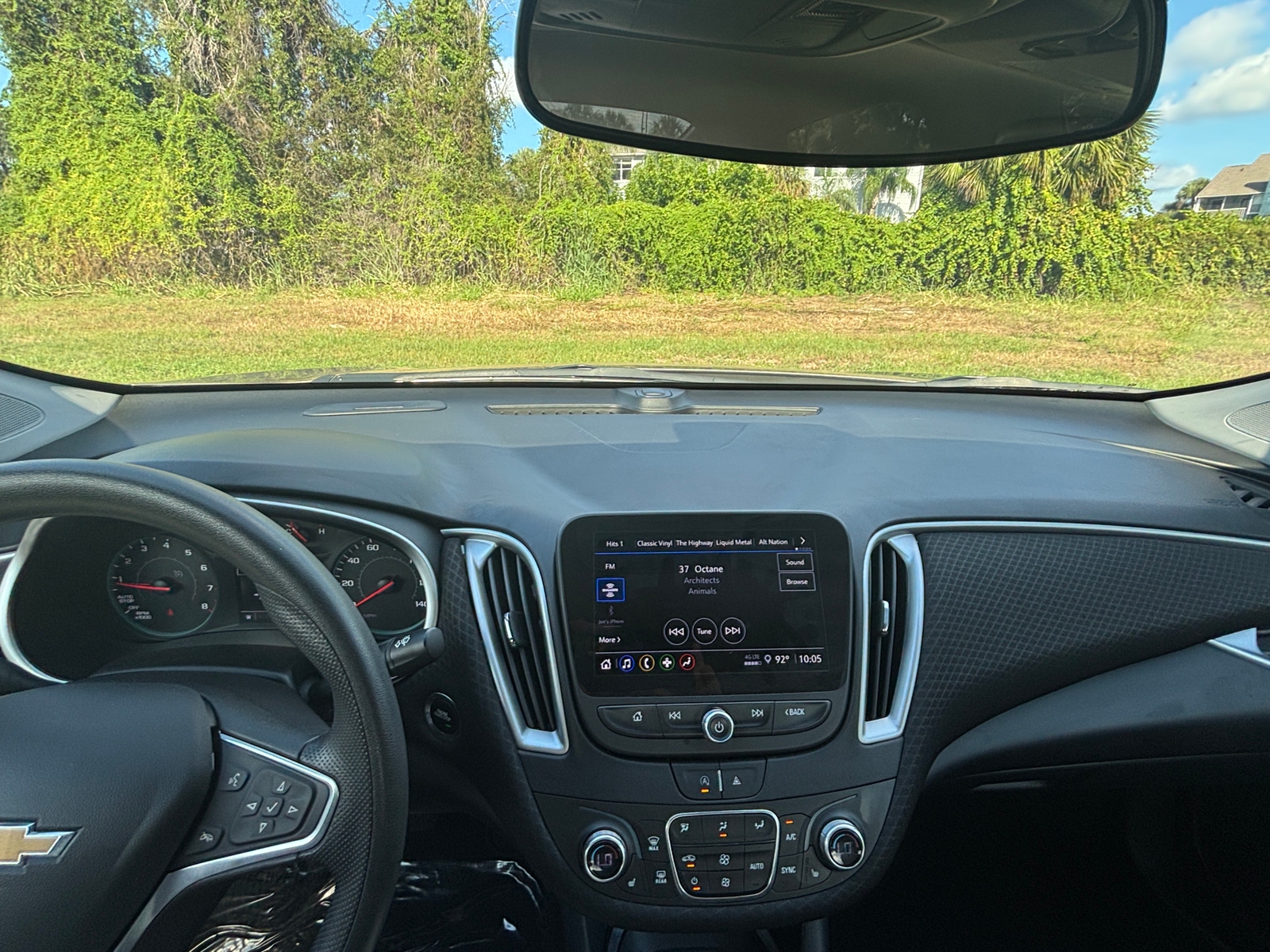 Thumbnail: 2024 Chevrolet Malibu - 3