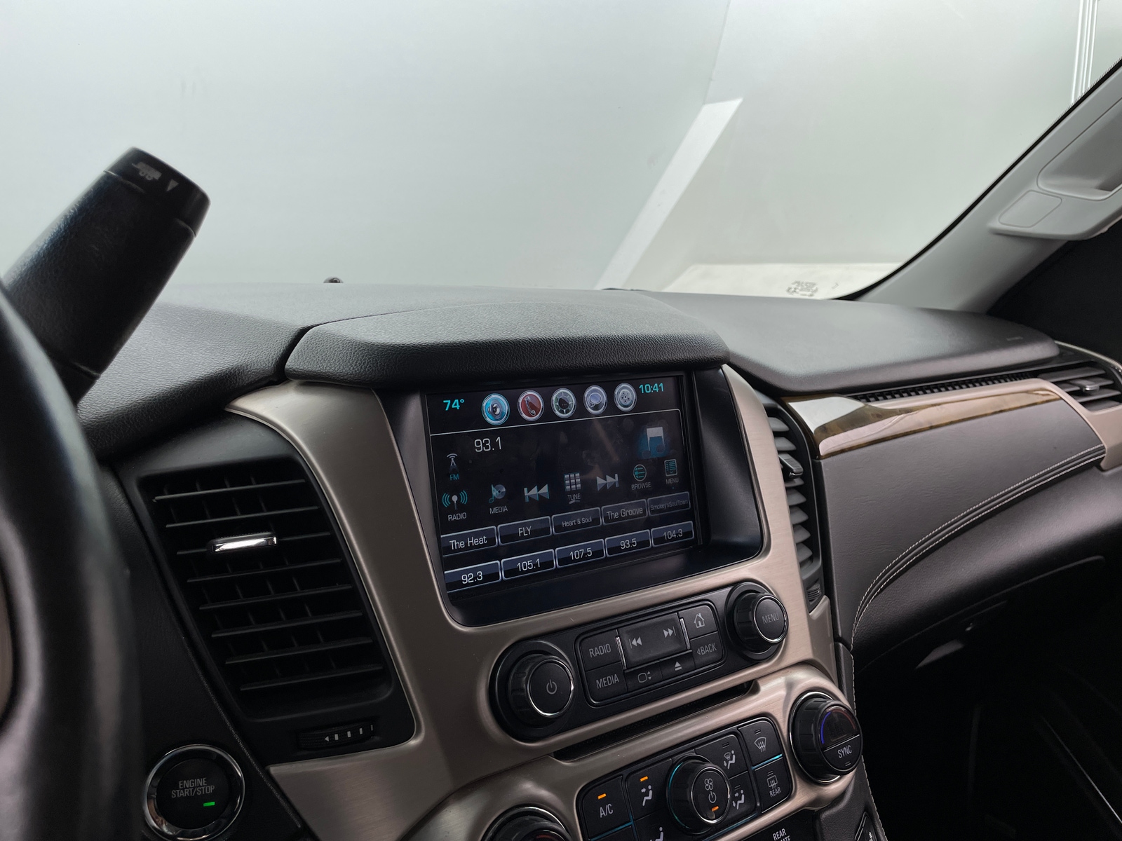 Thumbnail: 2017 GMC Yukon XL - 3
