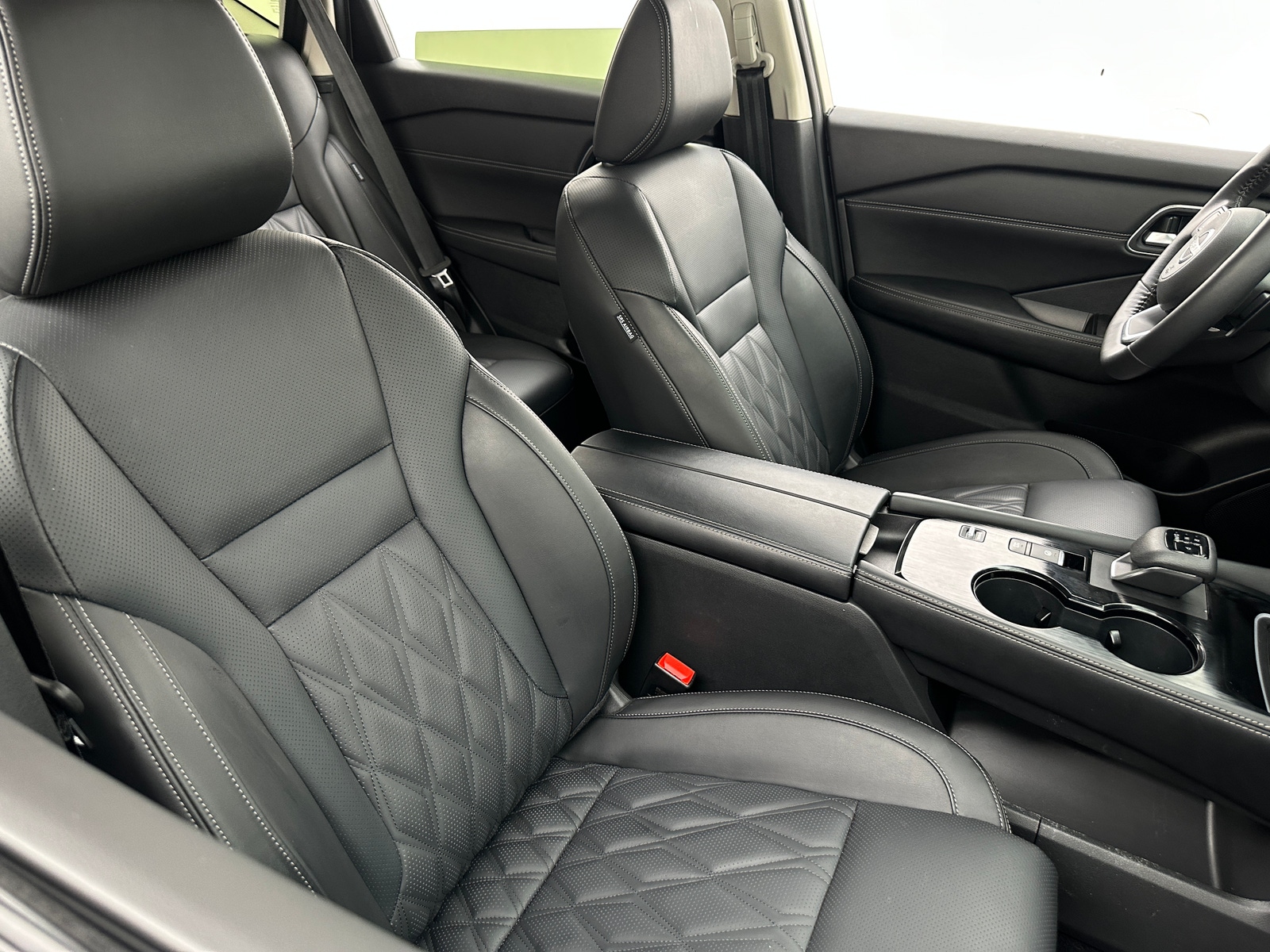 Thumbnail: 2024 Nissan Rogue - 2