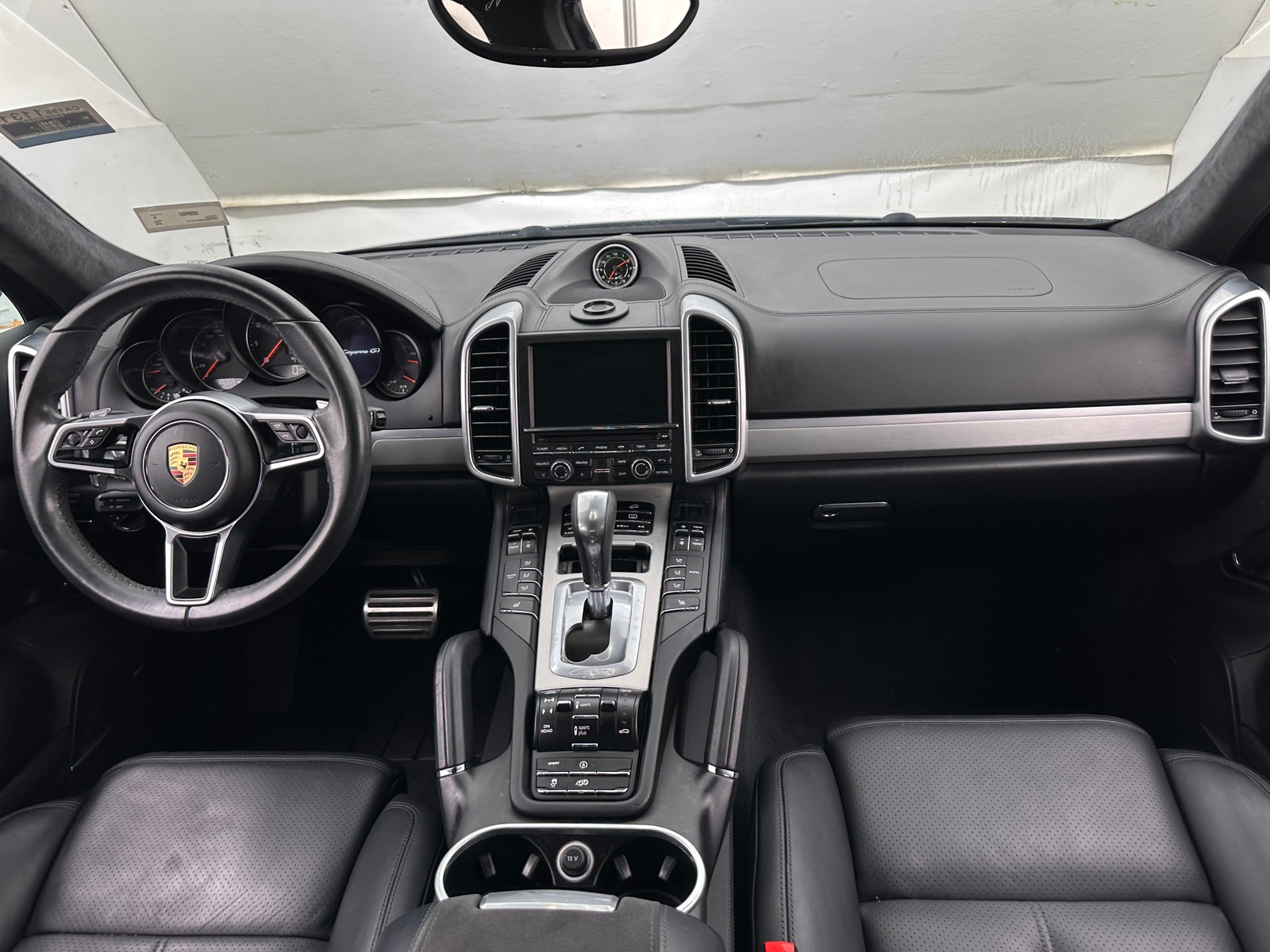 Thumbnail: 2016 Porsche Cayenne - 3