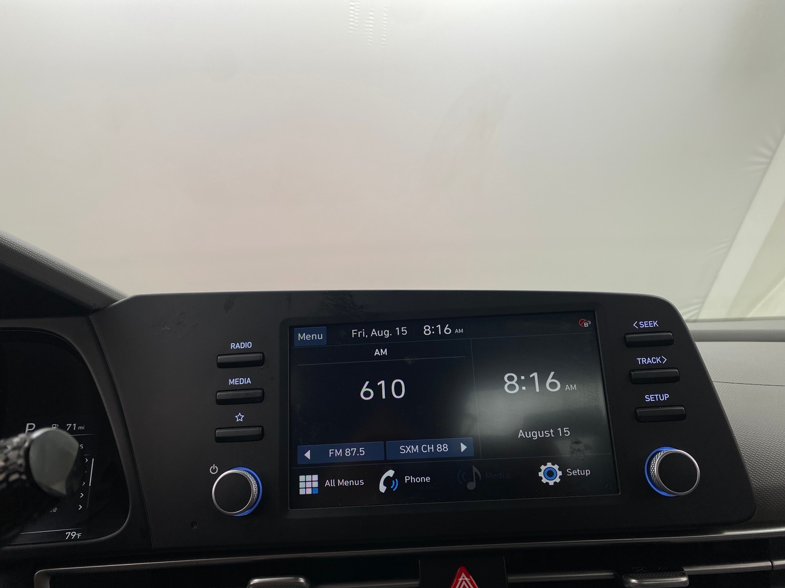 Thumbnail: 2023 Hyundai Elantra - 4