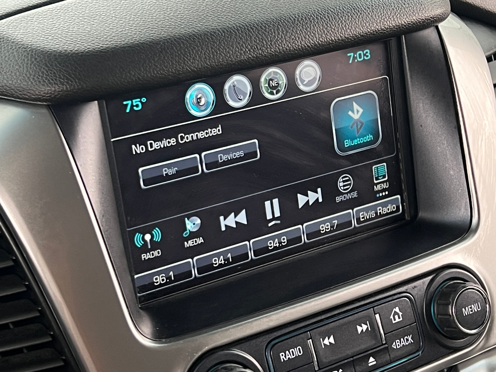 Thumbnail: 2018 Chevrolet Suburban - 3