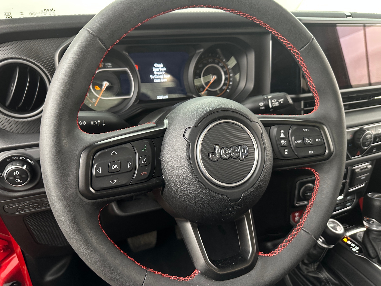 Thumbnail: 2024 Jeep Gladiator - 5