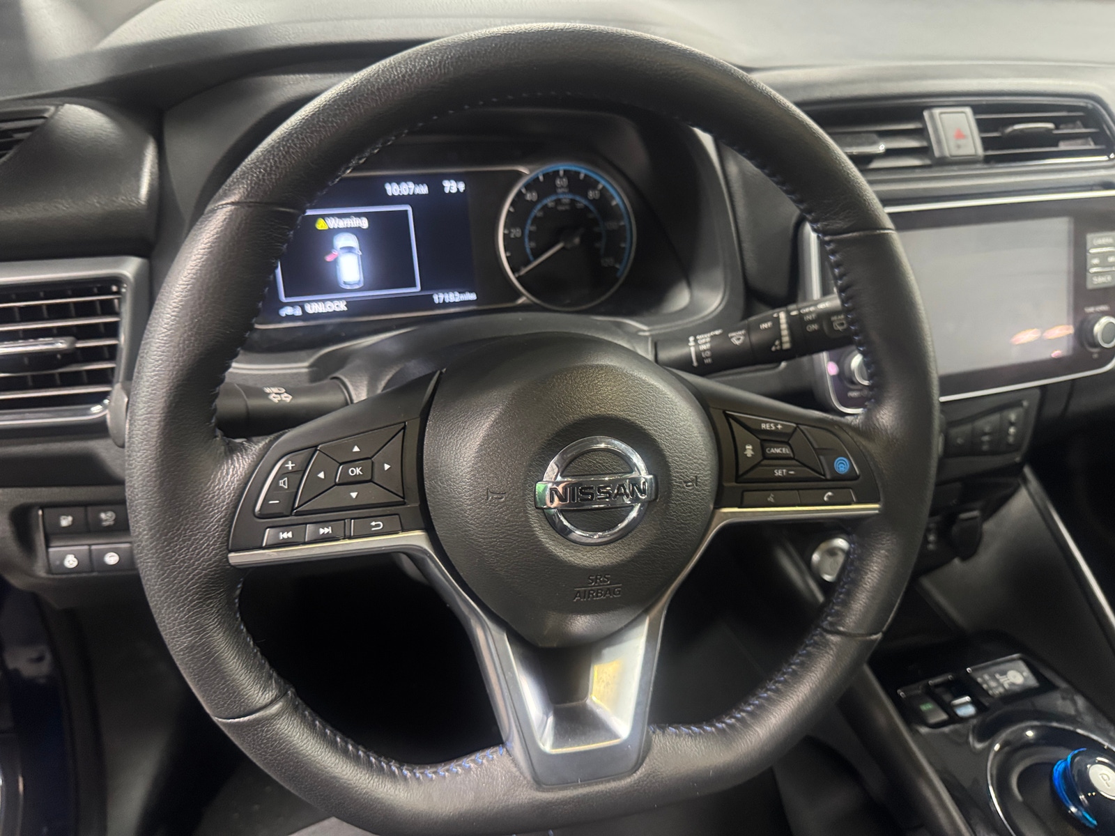 Thumbnail: 2022 Nissan Leaf - 5