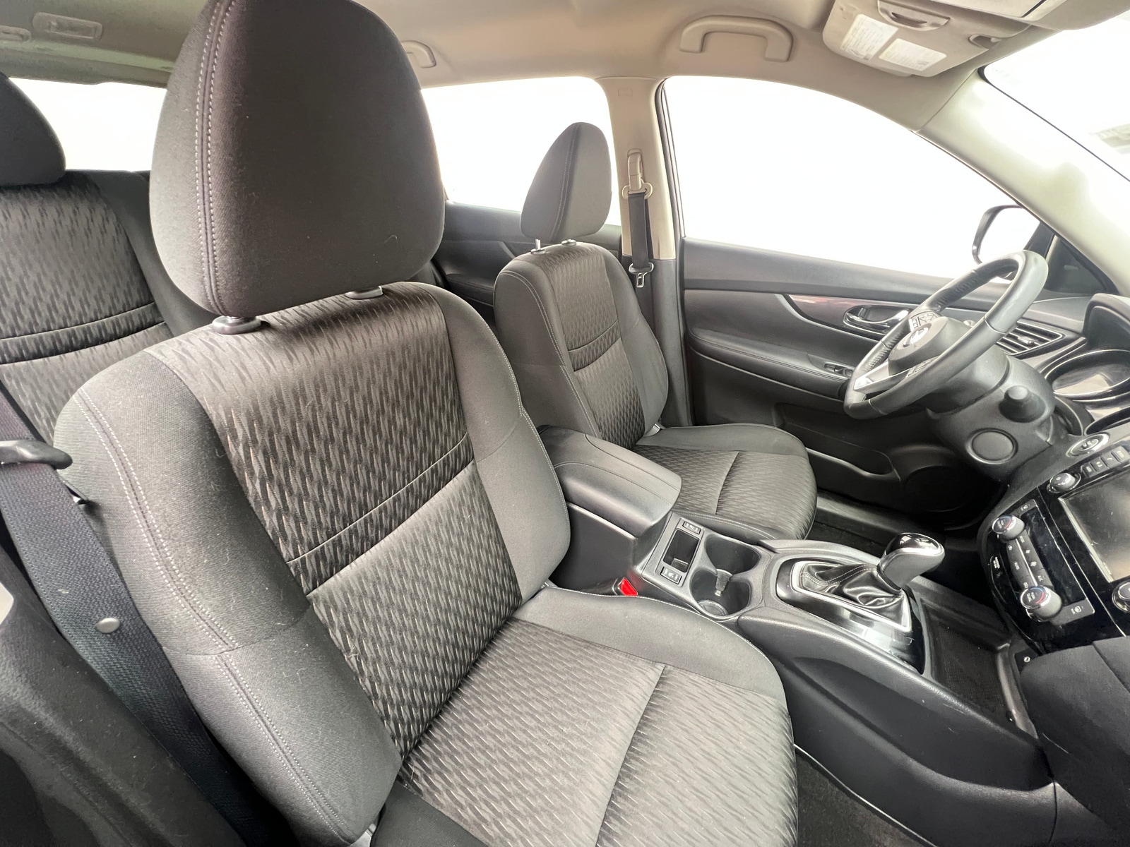 Thumbnail: 2019 Nissan Rogue - 2
