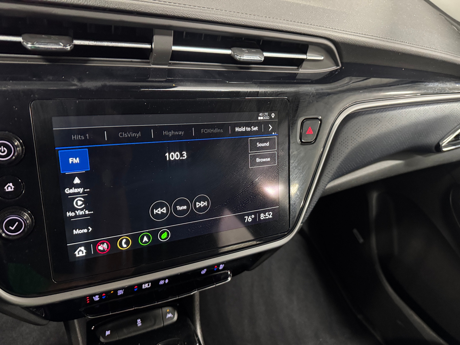 Thumbnail: 2022 Chevrolet Bolt EUV - 3