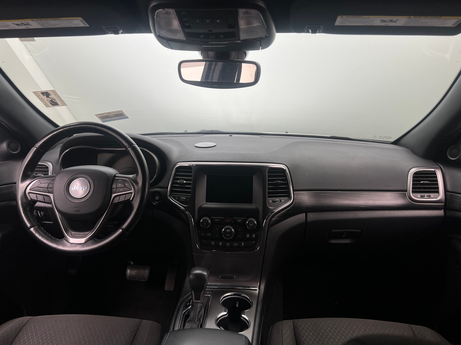 Thumbnail: 2020 Jeep Grand Cherokee - 3
