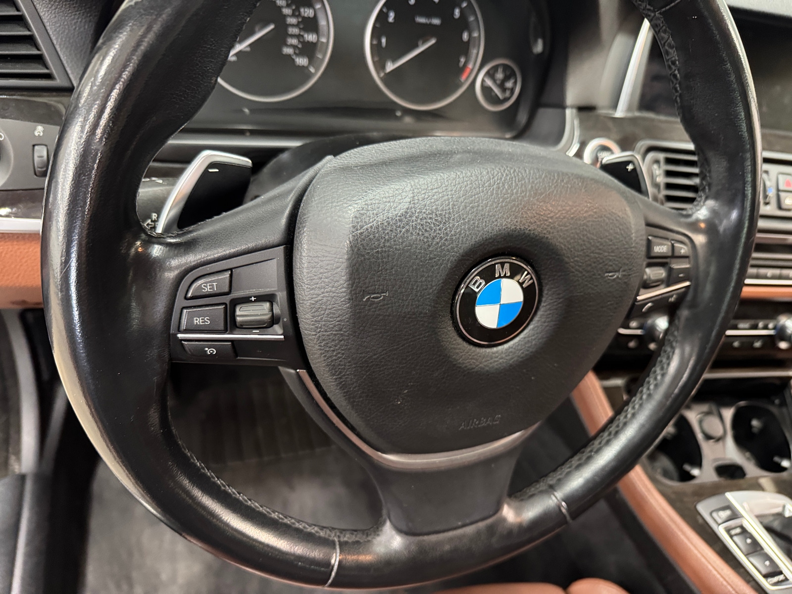 Thumbnail: 2016 BMW 5 Series - 4
