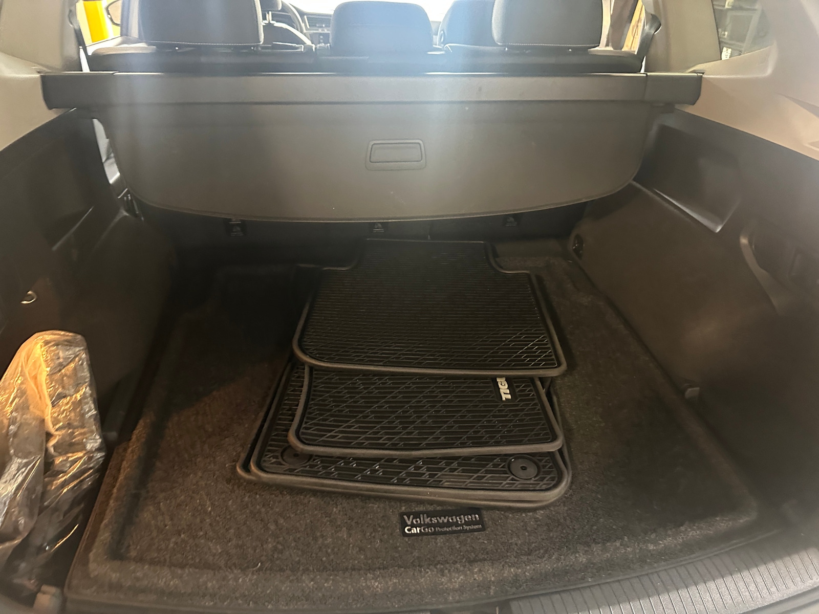 Thumbnail: 2021 Volkswagen Tiguan - 6