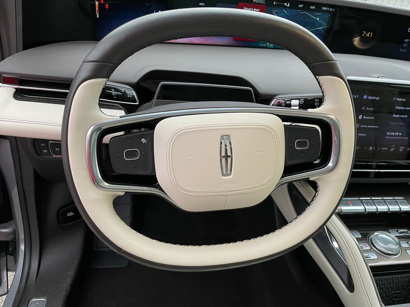 Thumbnail: 2024 Lincoln Nautilus - 4