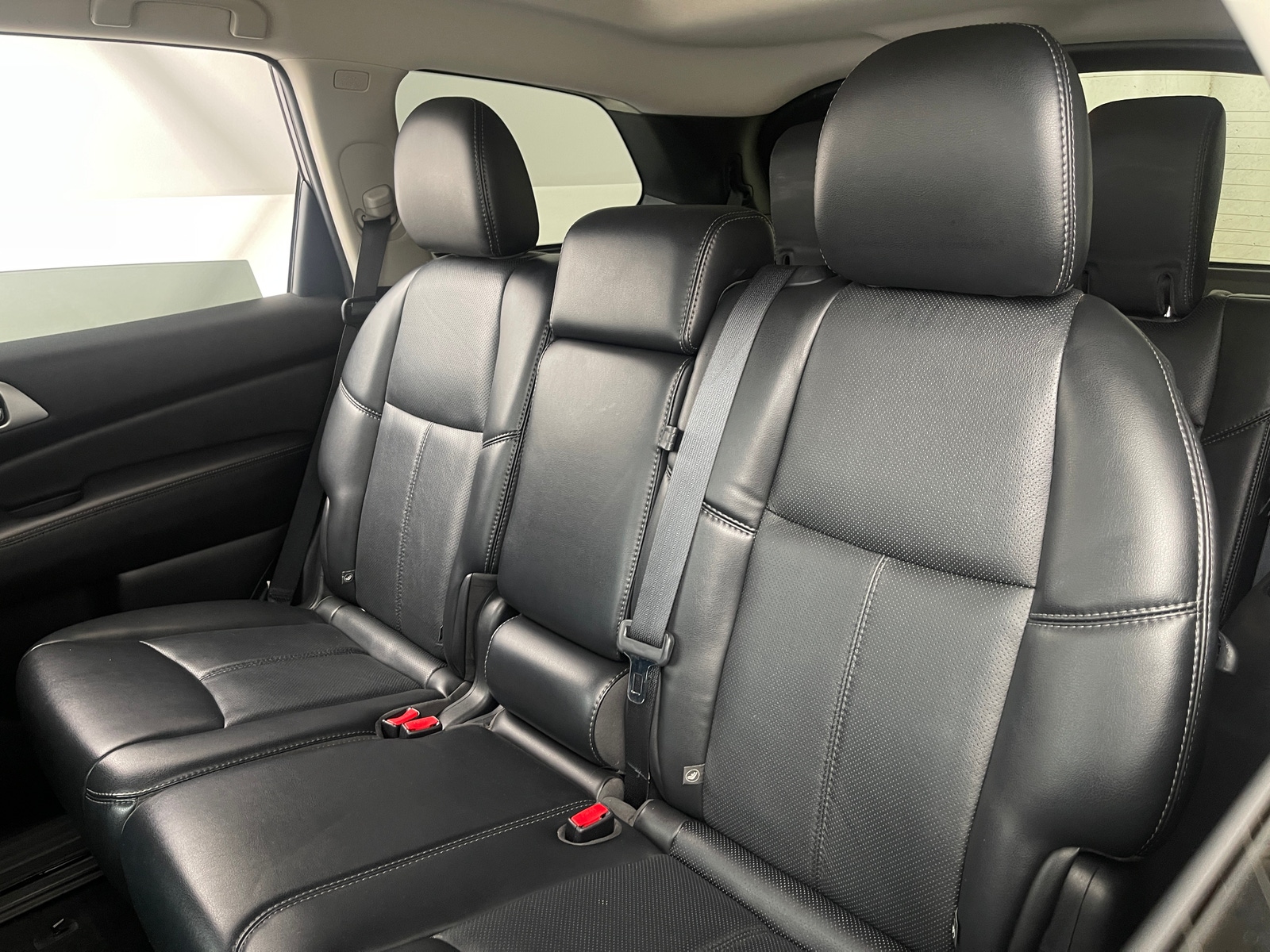 Thumbnail: 2017 Nissan Pathfinder - 5