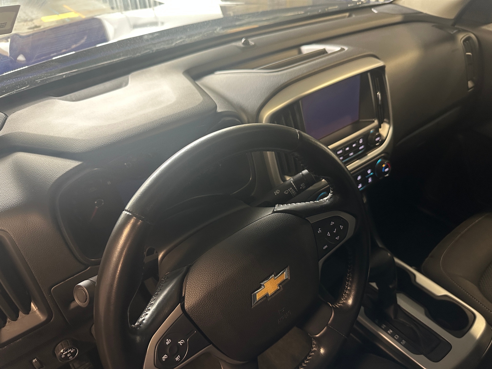 Thumbnail: 2016 Chevrolet Colorado - 3