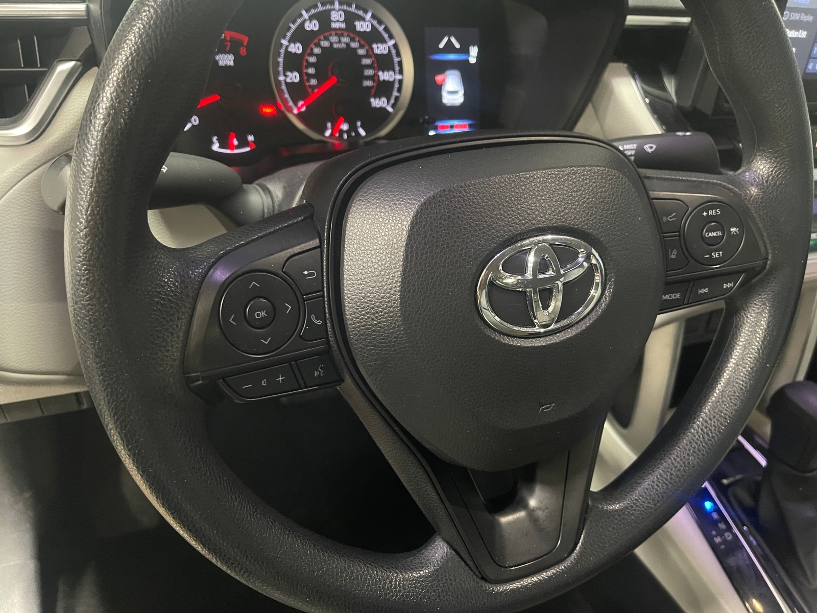 Thumbnail: 2022 Toyota Corolla Cross - 5