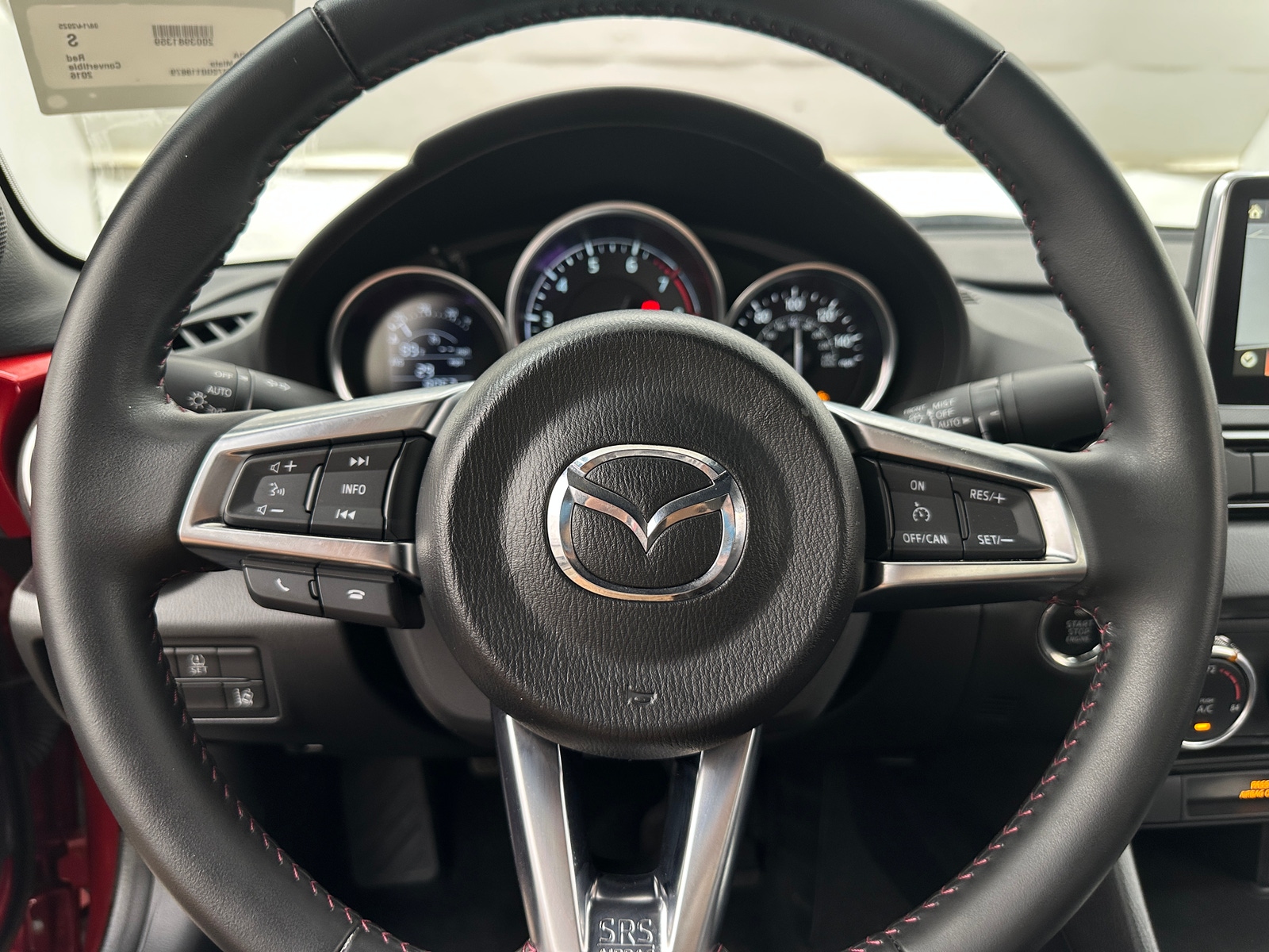 Thumbnail: 2016 Mazda MX-5 Miata - 4