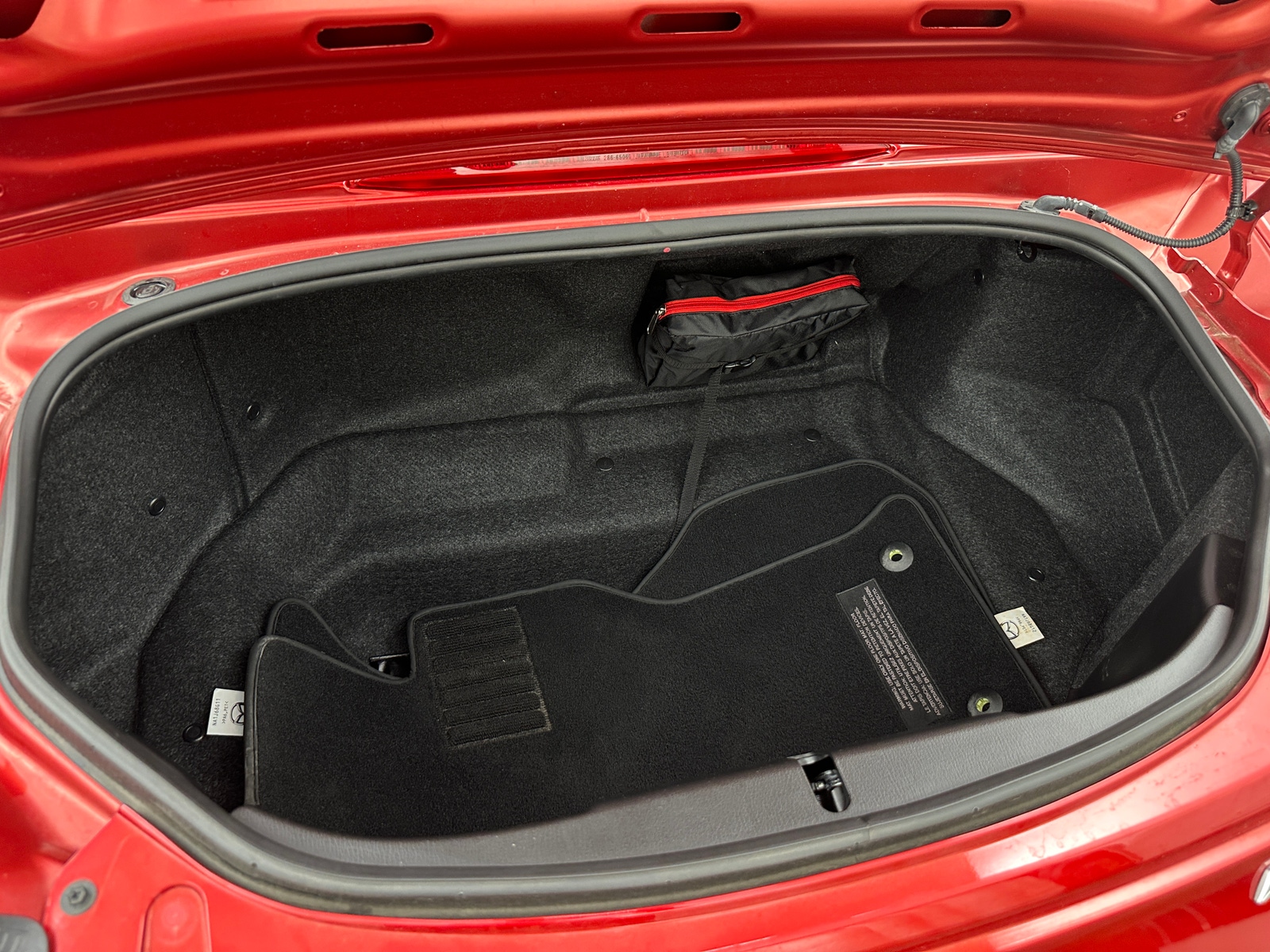 Thumbnail: 2016 Mazda MX-5 Miata - 5