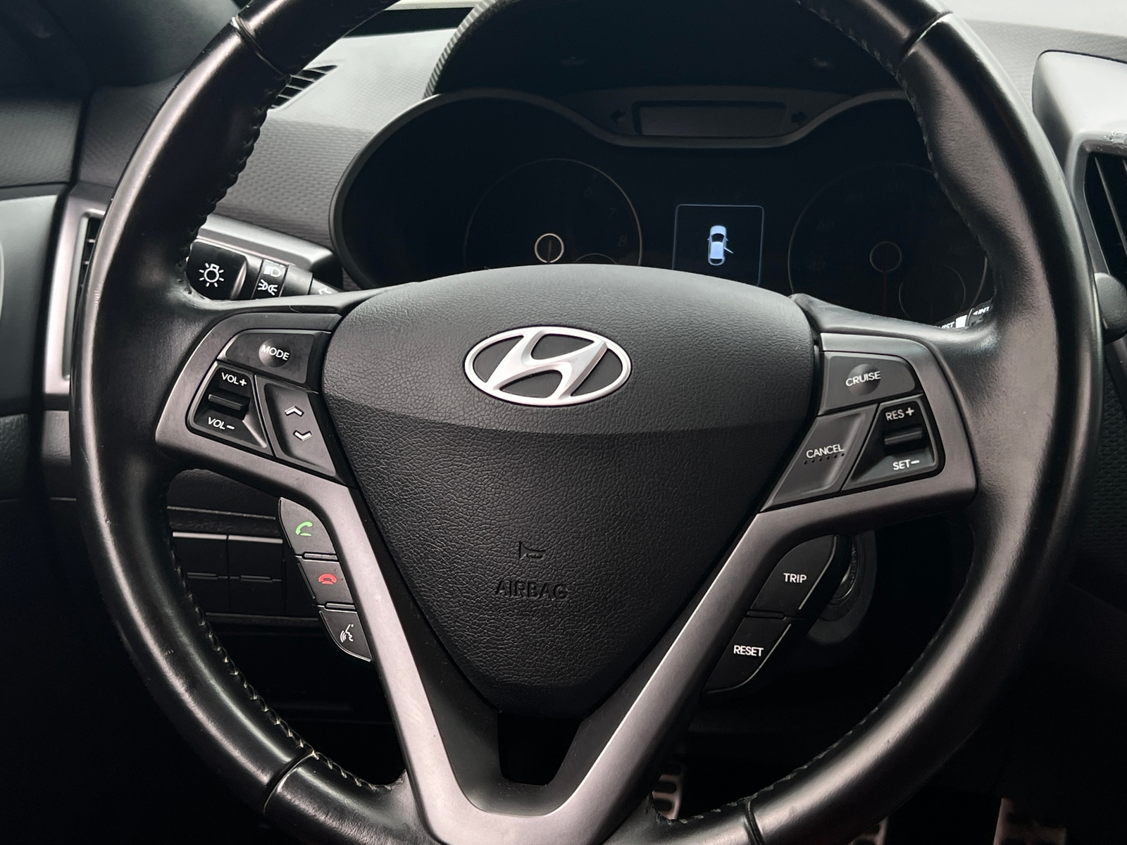 Thumbnail: 2016 Hyundai Veloster - 3
