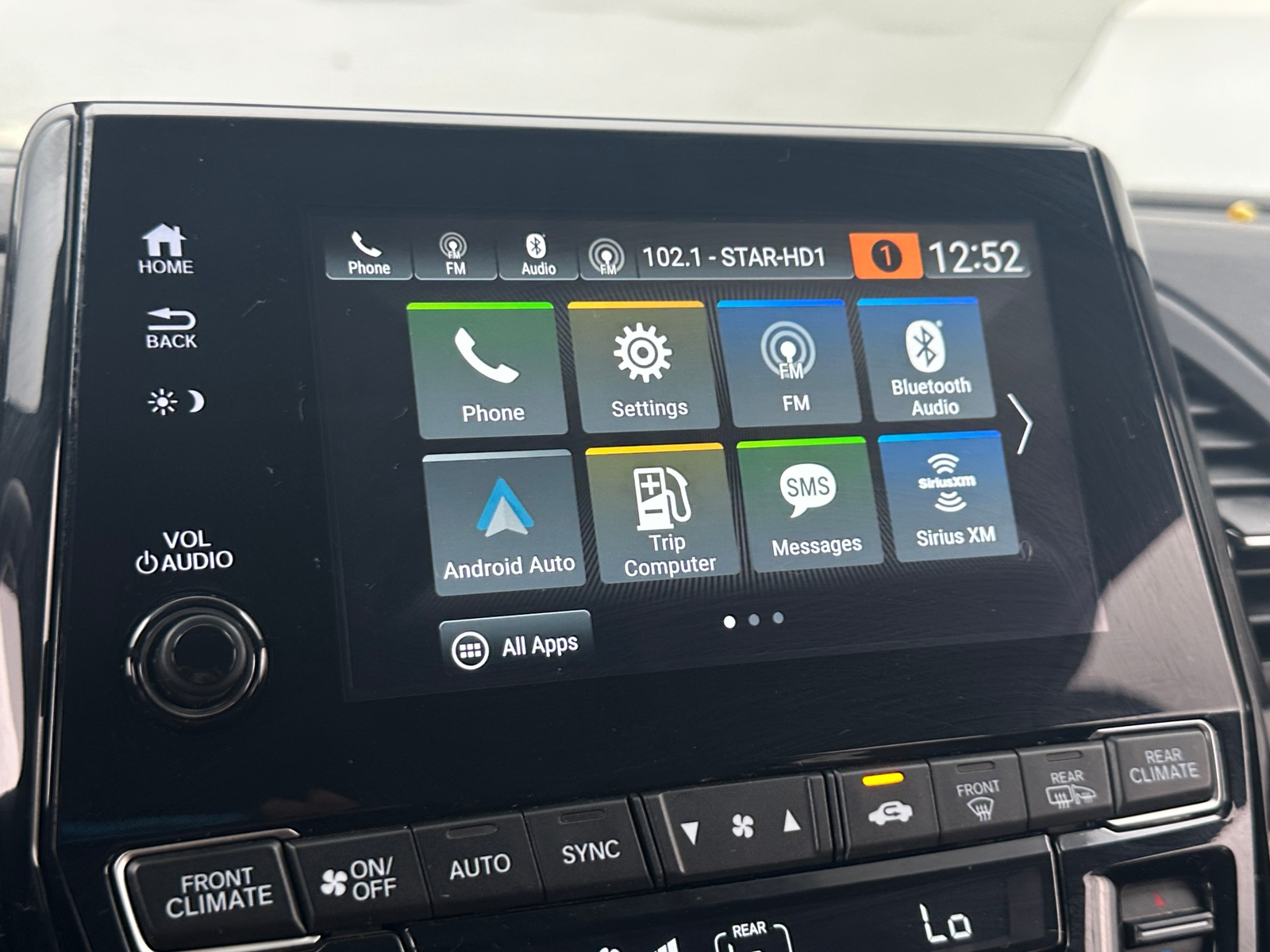 Thumbnail: 2019 Honda Odyssey - 3