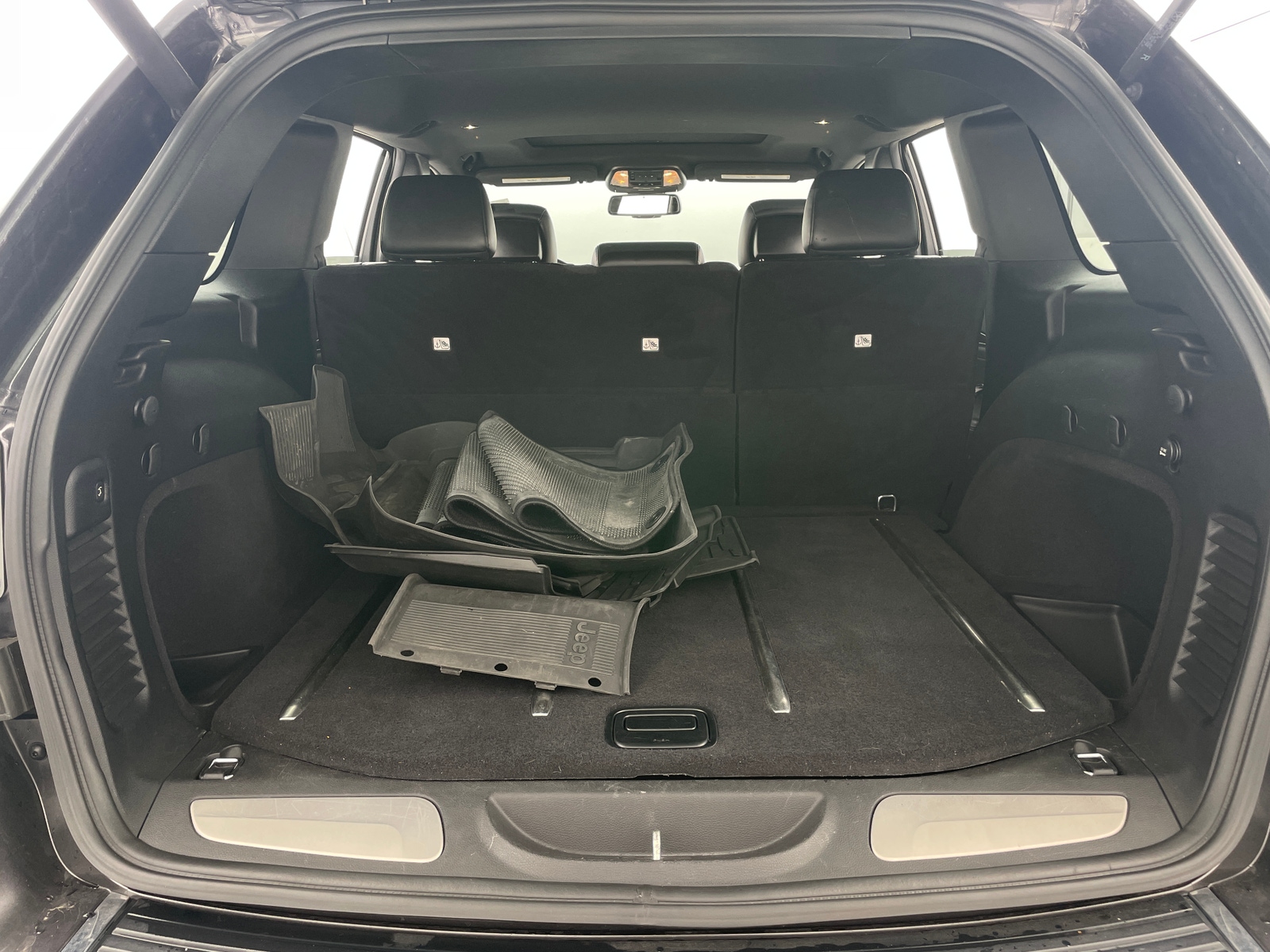 Thumbnail: 2016 Jeep Grand Cherokee - 6