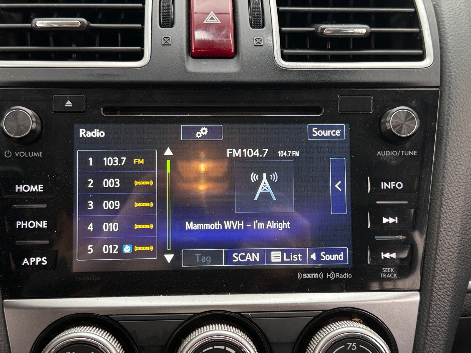 Thumbnail: 2017 Subaru Crosstrek - 3