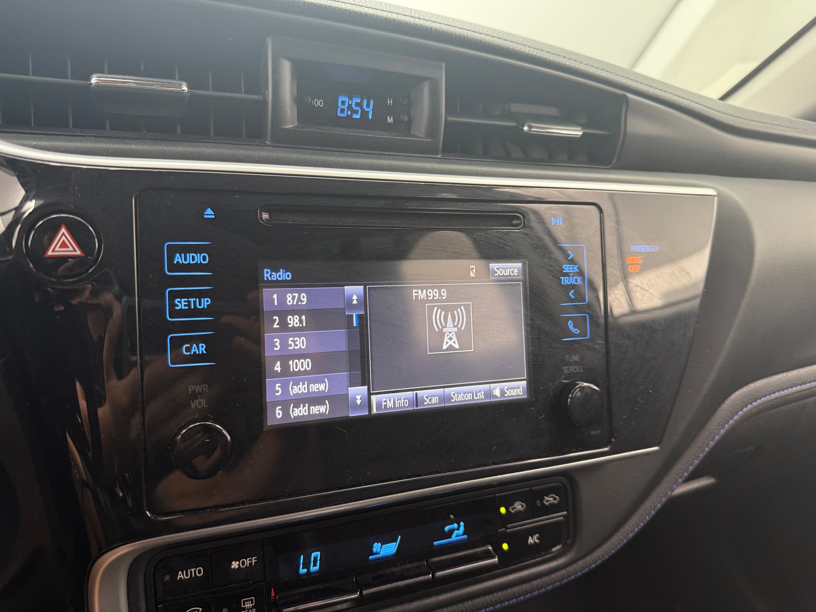 Thumbnail: 2018 Toyota Corolla - 4