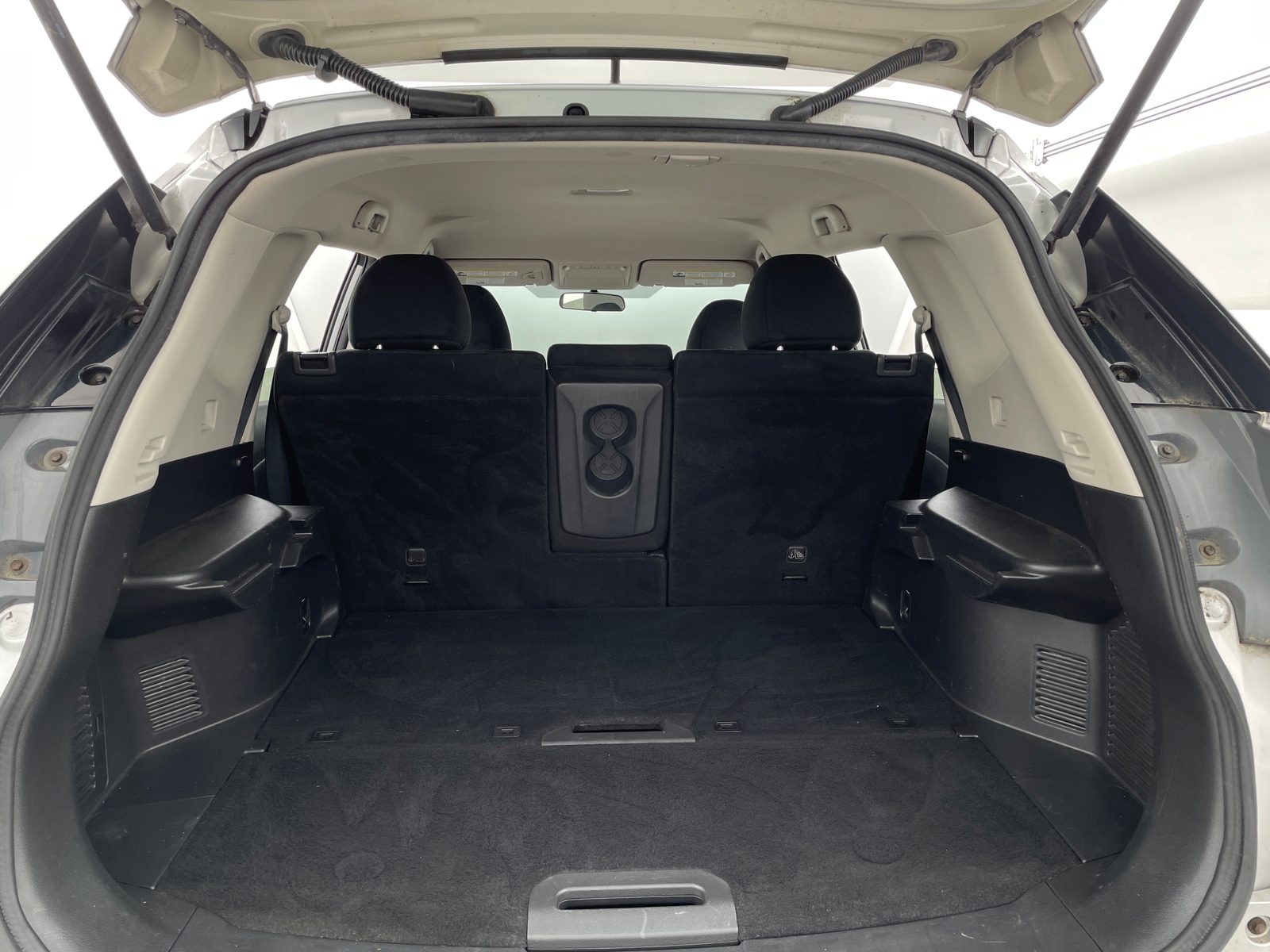 Thumbnail: 2015 Nissan Rogue - 7