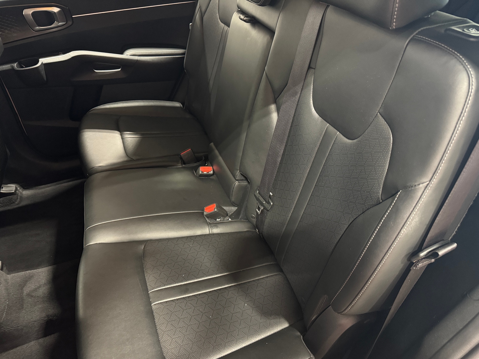 Thumbnail: 2022 Kia Sorento - 5