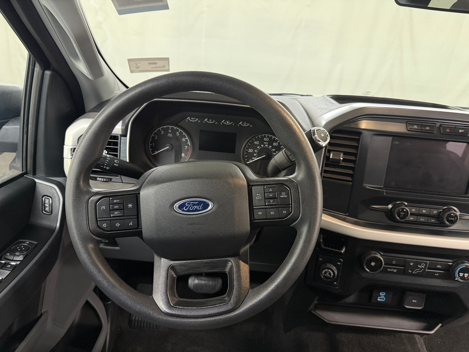 Thumbnail: 2021 Ford Econoline - 5